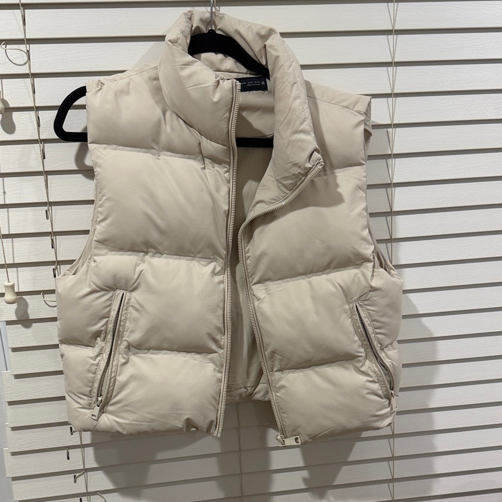 Zara Cream Puffer Vest